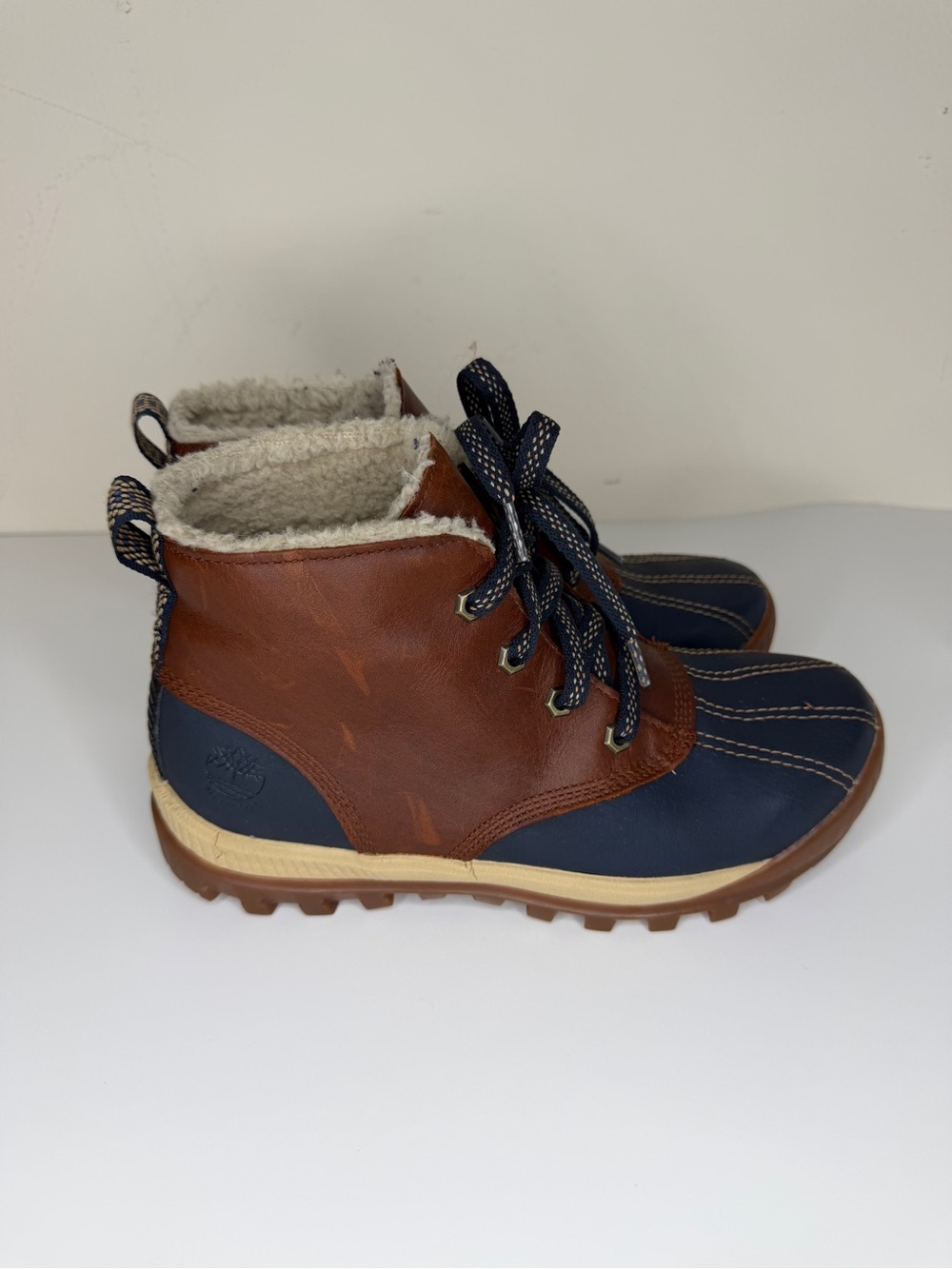 Timberland PrimaLoft Waterproof Ankle Snow Boots Brown/Blue Lace Up Women’s 7.5